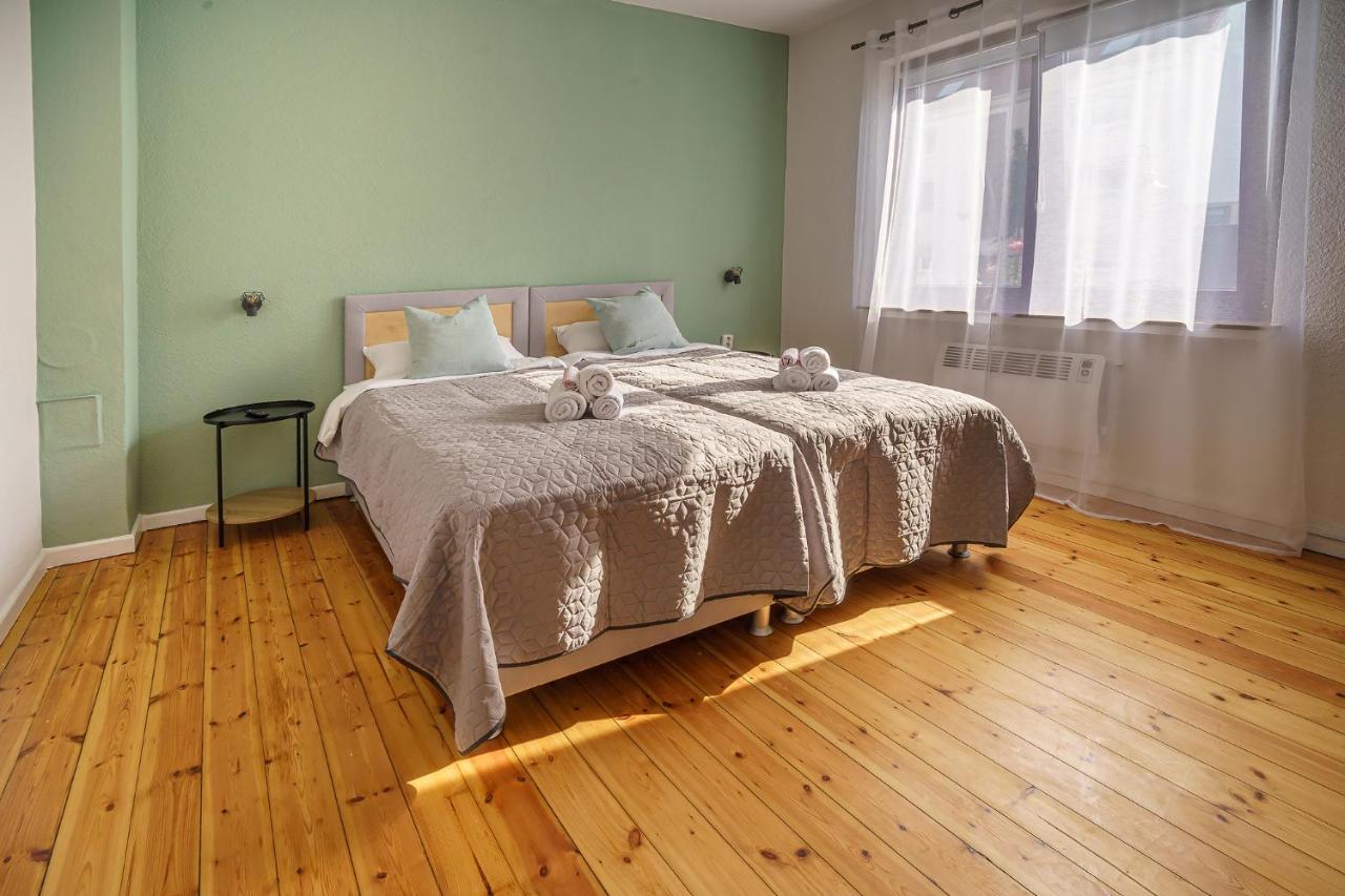 Apartment Immostay Mit Garten & Free Parking BRE