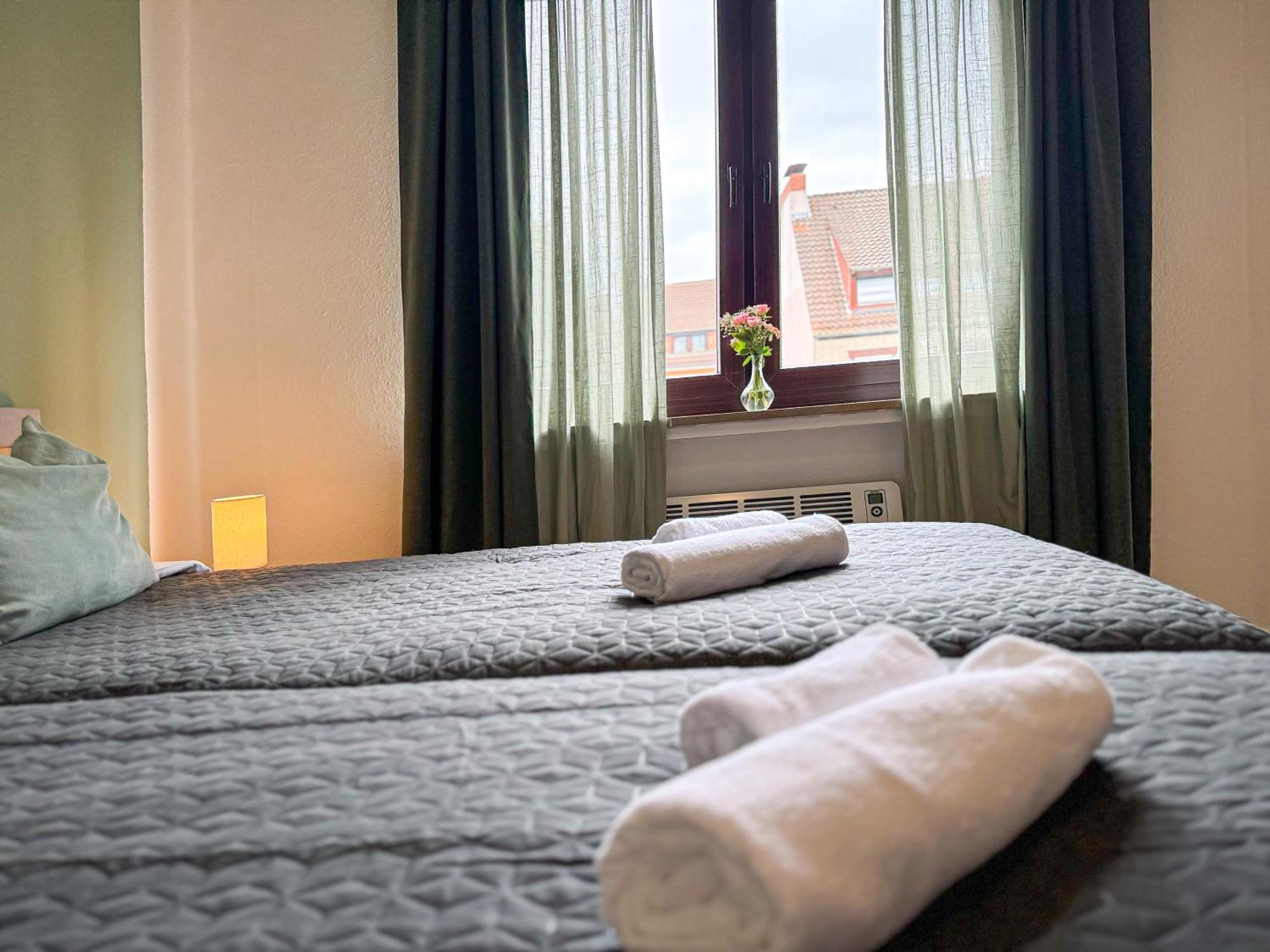 Apartment Immostay Mit Garten & Free Parking